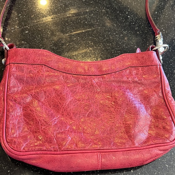 Burgundy Balenciaga crossbody with convertible strap - Picture 2 of 5